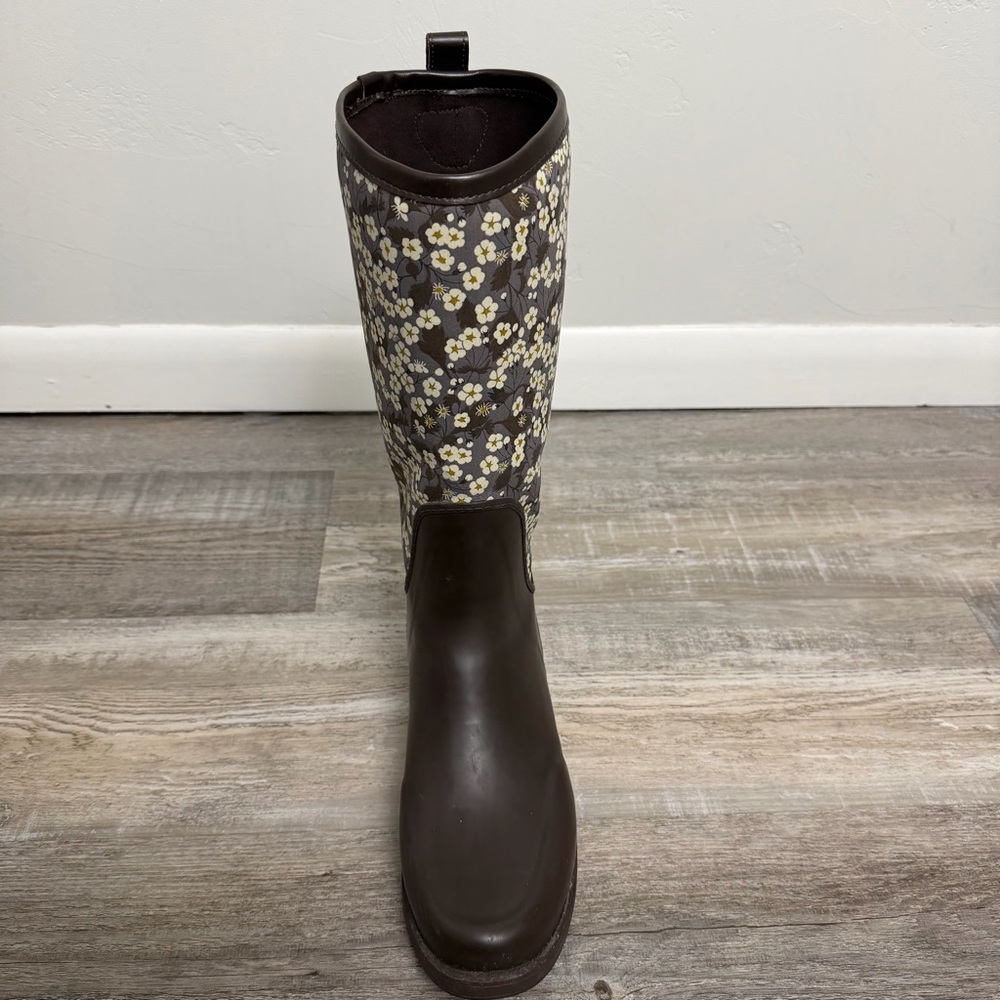 UGG Reignfall Liberty Tall Rain Boots, Floral Pattern-size 8 like NEW🔥 - Picture 9 of 11
